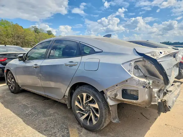 19XFC2F78JE032771 2018 HONDA CIVIC - Image 2