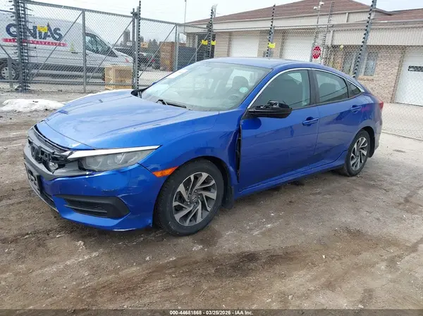 19XFC2F78JE035086 2018 HONDA CIVIC - Image 2