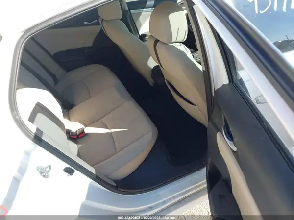 19XFC2F78JE040028 2018 HONDA CIVIC - Image 8