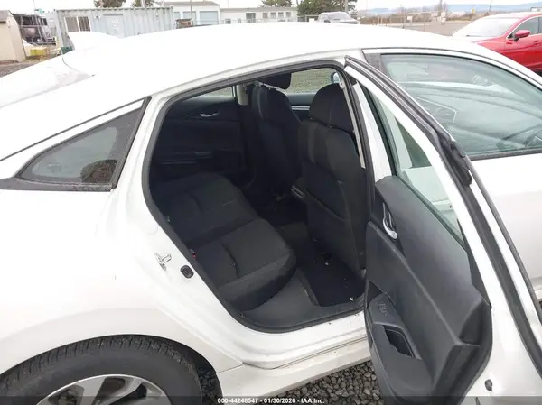 19XFC2F78JE040370 2018 HONDA CIVIC - Image 8