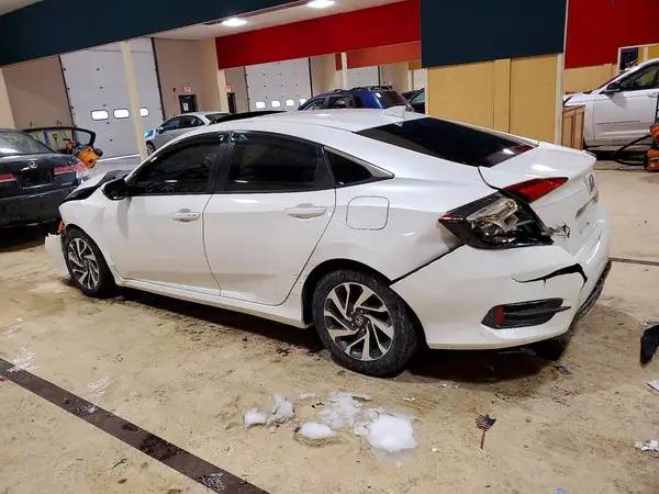 19XFC2F78JE208184 2018 HONDA CIVIC - Image 2