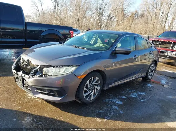 19XFC2F79GE001439 2016 HONDA CIVIC - Image 2