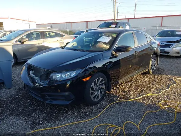 19XFC2F79GE057073 2016 HONDA CIVIC - Image 2