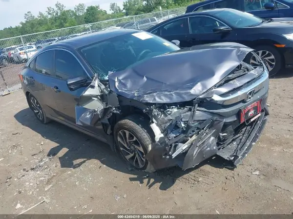 19XFC2F79GE097430 2016 HONDA CIVIC - Image 1