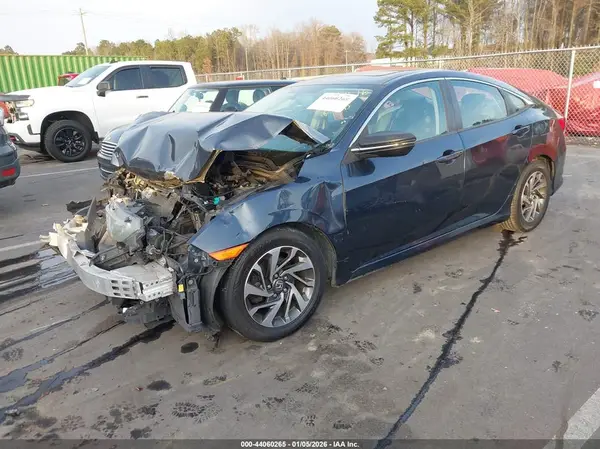 19XFC2F79GE208770 2016 HONDA CIVIC - Image 2