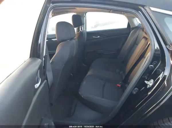 19XFC2F79GE216674 2016 HONDA CIVIC - Image 8