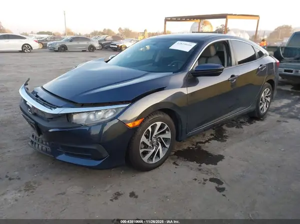 19XFC2F79GE241834 2016 HONDA CIVIC - Image 2