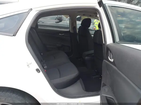 19XFC2F79HE036242 2017 HONDA CIVIC - Image 8