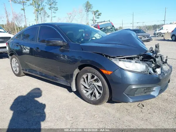 19XFC2F79HE046575 2017 HONDA CIVIC - Image 1