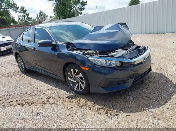 19XFC2F79HE081066 2017 HONDA CIVIC - Image 1