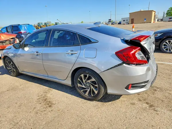 19XFC2F79JE003070 2018 HONDA CIVIC - Image 2