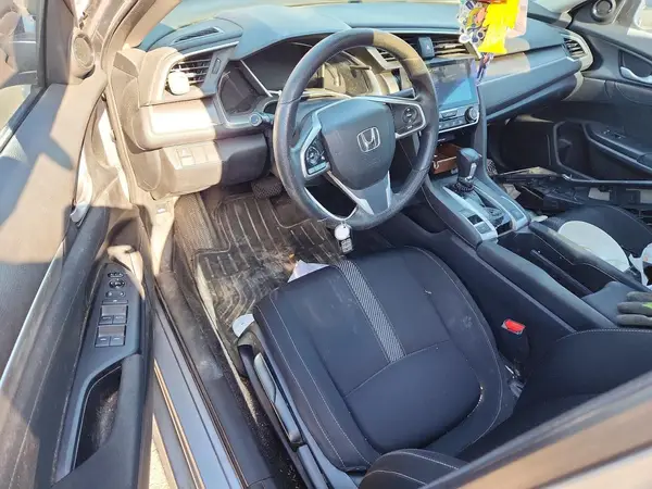 19XFC2F79JE003070 2018 HONDA CIVIC - Image 8