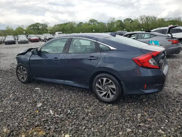 19XFC2F79JE004736 2018 HONDA CIVIC - Image 2