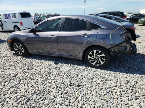 19XFC2F79JE009421 2018 HONDA CIVIC - Image 2