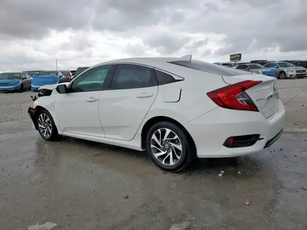 19XFC2F79JE017700 2018 HONDA CIVIC - Image 2