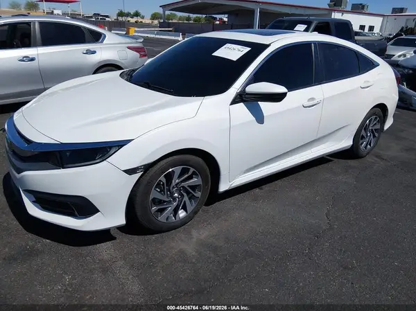 19XFC2F79JE018961 2018 HONDA CIVIC - Image 2