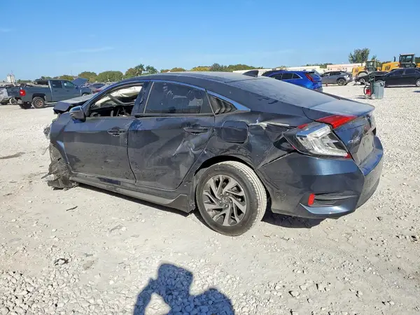 19XFC2F79JE028440 2018 HONDA CIVIC - Image 2