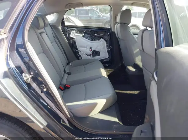19XFC2F79JE028891 2018 HONDA CIVIC - Image 8