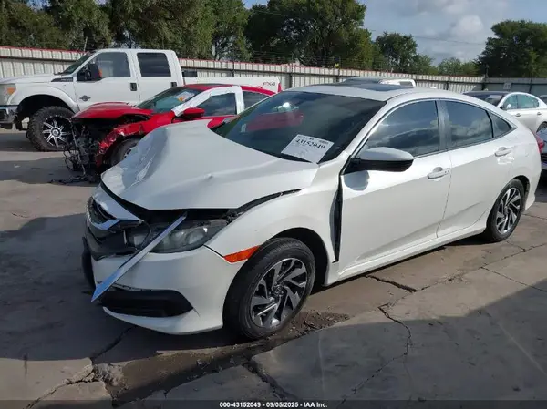 19XFC2F79JE039034 2018 HONDA CIVIC - Image 2