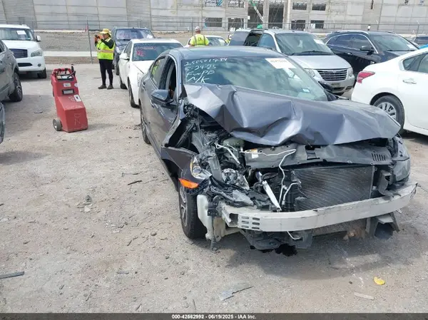 19XFC2F79JE205858 2018 HONDA CIVIC - Image 1