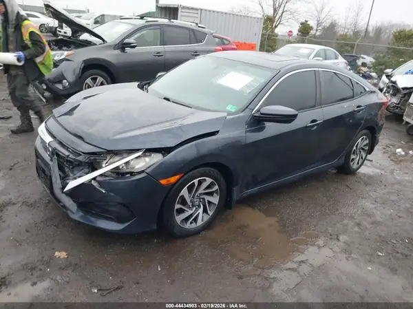 19XFC2F7XGE043229 2016 HONDA CIVIC - Image 2