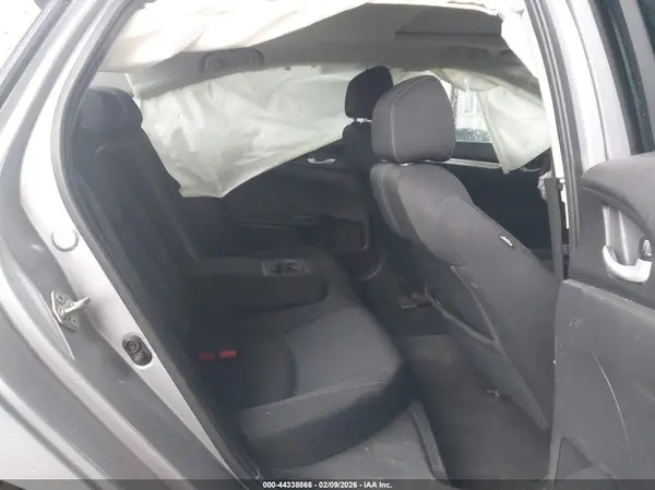 19XFC2F7XGE050553 2016 HONDA CIVIC - Image 8