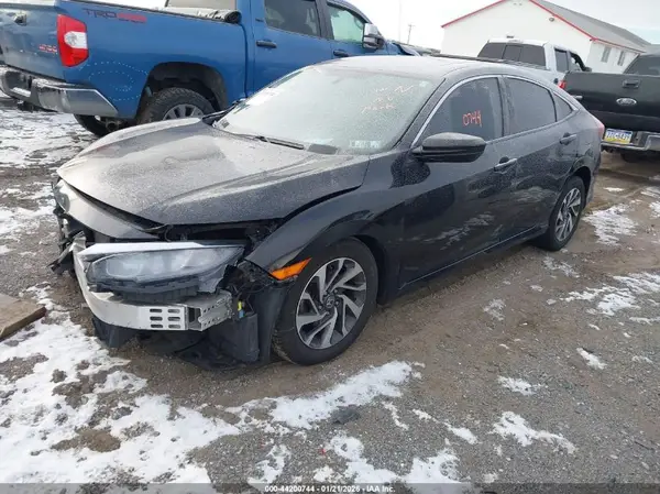19XFC2F7XGE233628 2016 HONDA CIVIC - Image 2