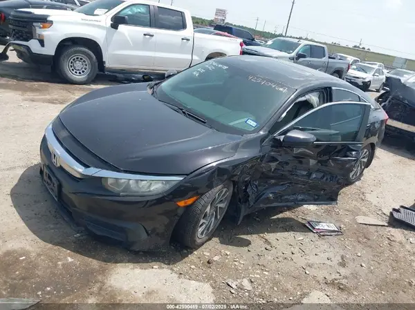 19XFC2F7XHE003945 2017 HONDA CIVIC - Image 2