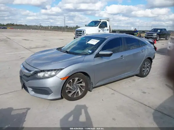 19XFC2F7XHE027579 2017 HONDA CIVIC - Image 2