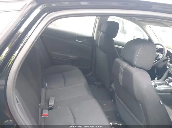 19XFC2F7XHE053468 2017 HONDA CIVIC - Image 8