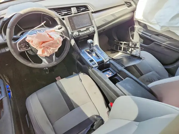 19XFC2F7XHE070755 2017 HONDA CIVIC - Image 8