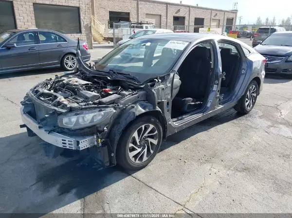 19XFC2F7XHE213106 2017 HONDA CIVIC - Image 2
