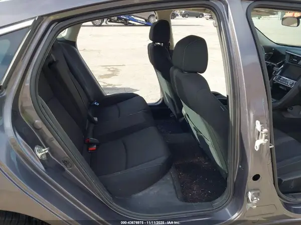 19XFC2F7XHE213106 2017 HONDA CIVIC - Image 8