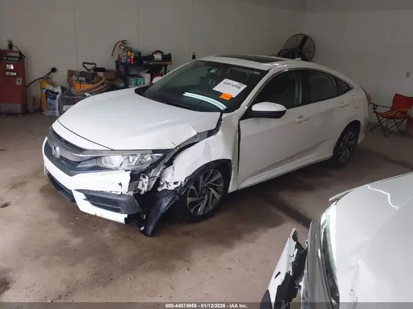 19XFC2F7XHE216734 2017 HONDA CIVIC - Image 2