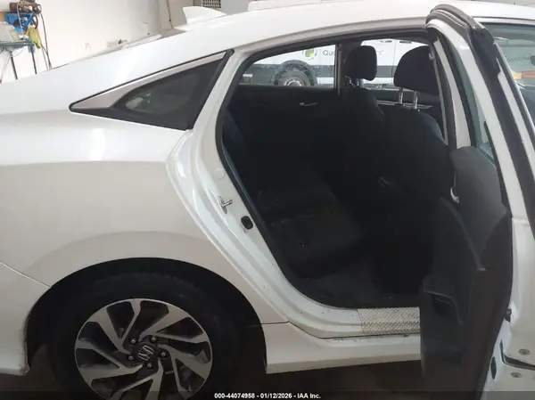 19XFC2F7XHE216734 2017 HONDA CIVIC - Image 8