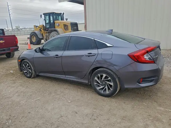 19XFC2F7XJE005183 2018 HONDA CIVIC - Image 2