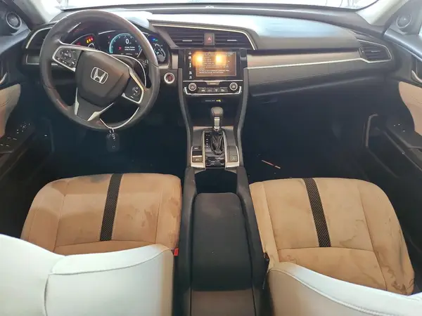 19XFC2F7XJE010786 2018 HONDA CIVIC - Image 8