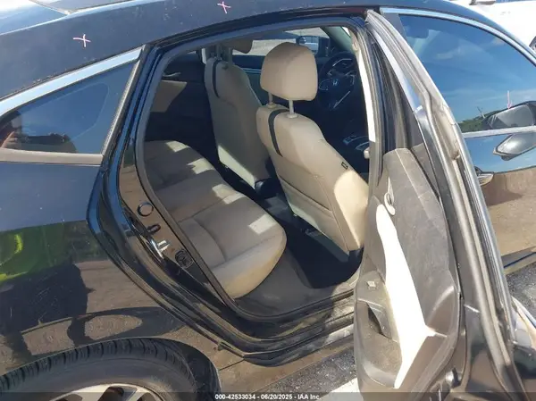 19XFC2F7XJE011307 2018 HONDA CIVIC - Image 8
