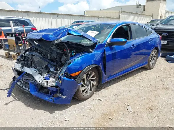 19XFC2F7XJE015082 2018 HONDA CIVIC - Image 2