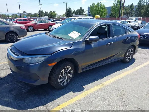 19XFC2F7XJE015731 2018 HONDA CIVIC - Image 2