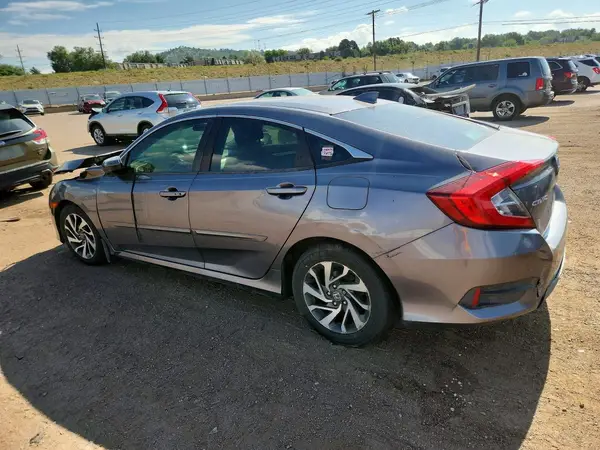 19XFC2F7XJE018466 2018 HONDA CIVIC - Image 2