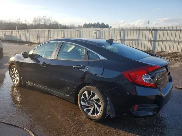 19XFC2F7XJE027443 2018 HONDA CIVIC - Image 2