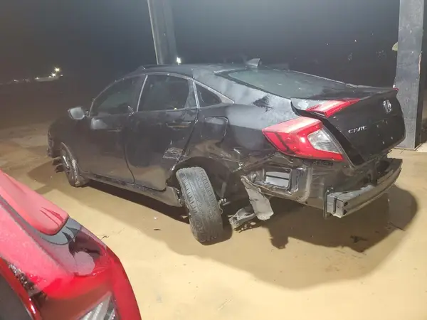 19XFC2F7XJE030648 2018 HONDA CIVIC - Image 2
