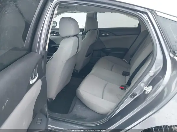 19XFC2F7XJE035820 2018 HONDA CIVIC - Image 8
