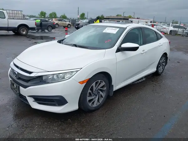 19XFC2F7XJE202368 2018 HONDA CIVIC - Image 2