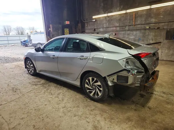 19XFC2F7XJE203133 2018 HONDA CIVIC - Image 2