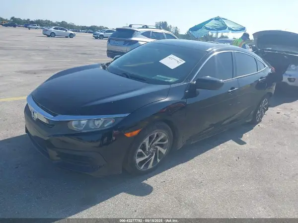 19XFC2F7XJE205822 2018 HONDA CIVIC - Image 2