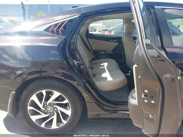 19XFC2F7XJE208218 2018 HONDA CIVIC - Image 8