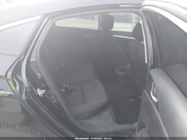 19XFC2F80HE036543 2017 HONDA CIVIC - Image 8