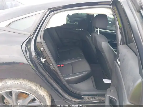 19XFC2F80KE015151 2019 HONDA CIVIC - Image 8